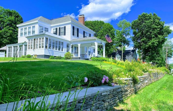 The Brewster Inn