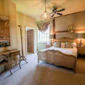 The Farmhouse at Redcoats Rooms