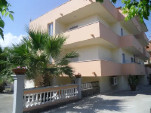 Villa Laura Residence Hotel Apartments & Studios Hotels in Ascea