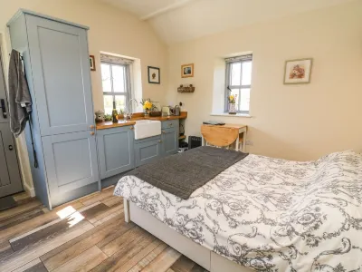 Herdie Hideaway