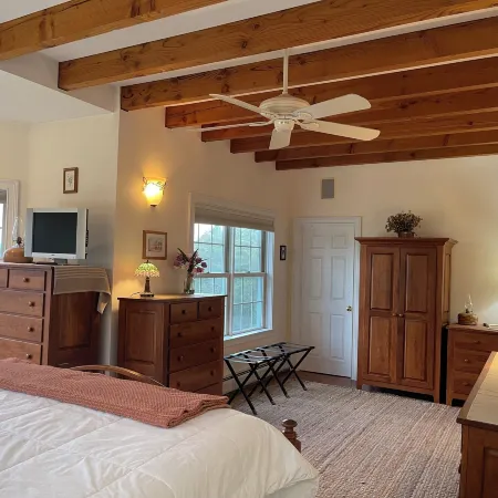 High Hill Inn