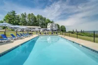 Grand View Resort فنادق في Meredith