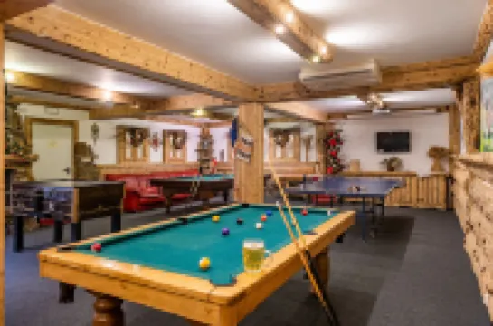 Willa u podnóża Tatr Cztery Pory Roku Hotels in Koscielisko