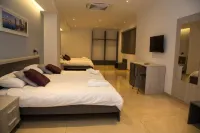Stay at 9020 Hotel a St. Paul's Bay