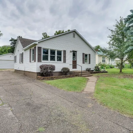 Charming Pepin Home Near Mississippi River!
