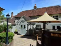 The Bunk Inn Hotels in Thatcham