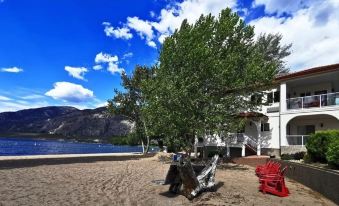 Sandy Beach Suites
