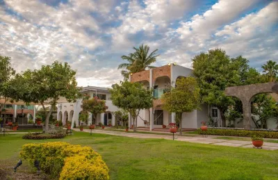 FINCA LUZ DEL MAR Hotels near Stone Island (Isla de las Piedras)