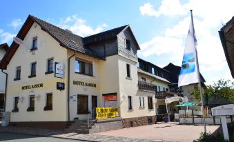 Hotel Sassor