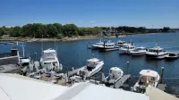 The Hotel at Cape Ann Marina - Merinäköala