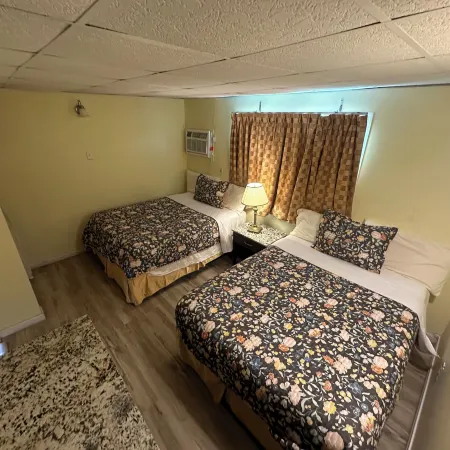 Sea Ray Motel
