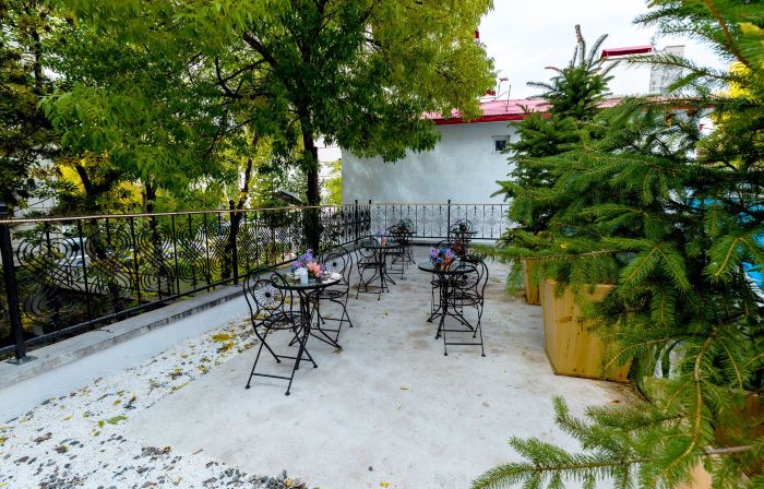 Grand Ani Hotel