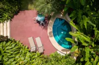 Geckoes Lodge - Pools