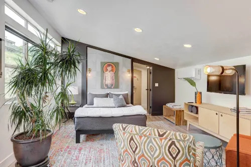 Stylish & Modern Boise Studio w/ Foothills Views! -  Appartamenti vacanze
