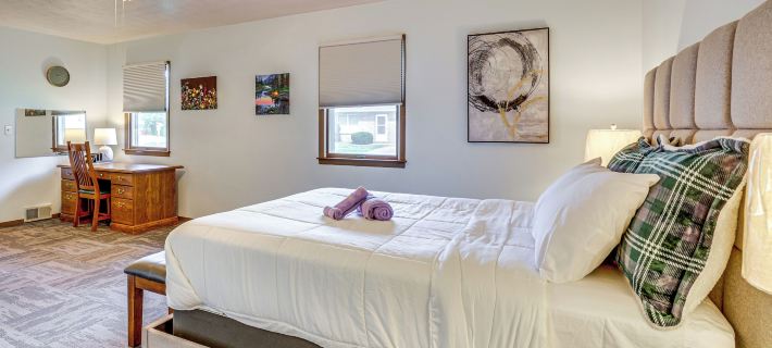 Peaceful Home Near Youngstown: Fenced Backyard! Hotels in Trumbull County