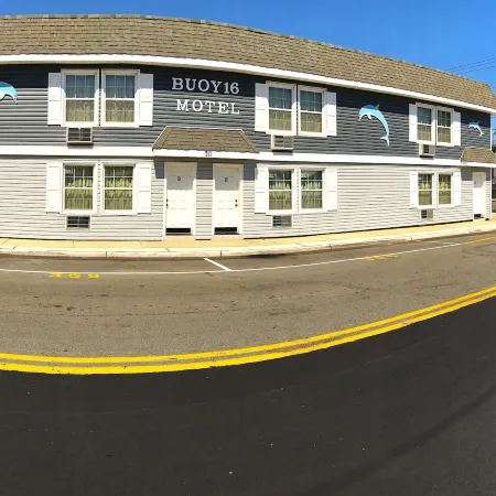Buoy 16 Motel by the Beach