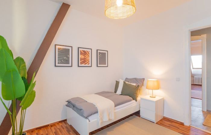 Spacious Apartment in Strausberg - Sleeps 6