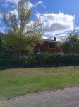 Lost Pines Guesthouse - Beautiful views and only 5 minutes to Yellowstone Park