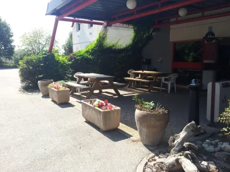 My KB Hôtel Montélimar Отели в г. Клиускла