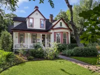 Brava House Bed and Breakfast Hotels near Deep Eddy Park