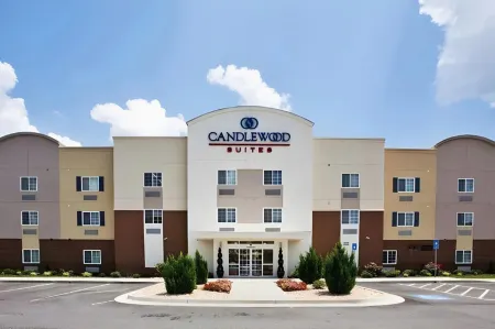 Holiday Inn Express & Suites Altoona