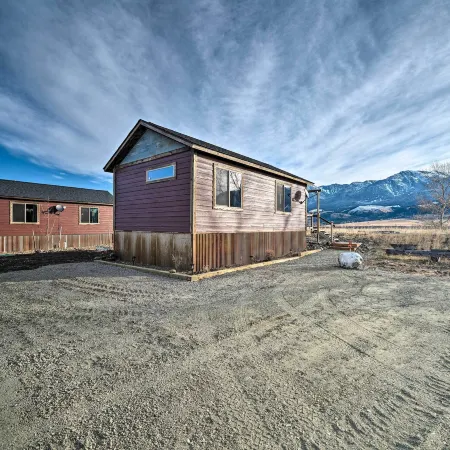 Couples Retreat 1-Hour Drive from Yellowstone NP!