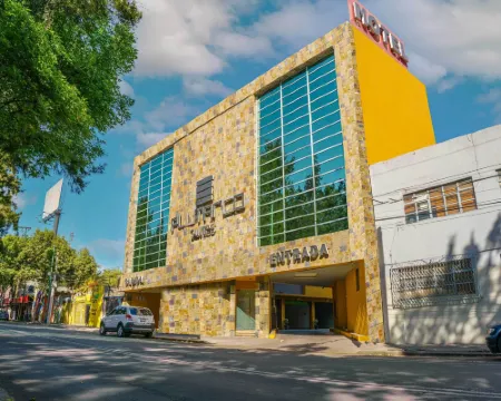 Plutarco Suites Hoteles en Iztapalapa