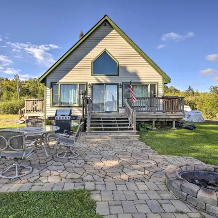 Hurley Lakefront Hideaway w/ Fire Pit & Dock!
