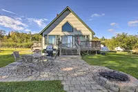 Hurley Lakefront Hideaway w/ Fire Pit & Dock! - parking