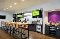 Home2 Suites by Hilton Indianapolis South Greenwood Hotel a Indianapolis