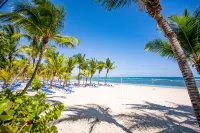 Coral Costa Caribe Beach Resort - All Inclusive - Beach