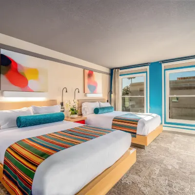 ذا سنشري بارك هوتل Hotels near سينتوري سيتي