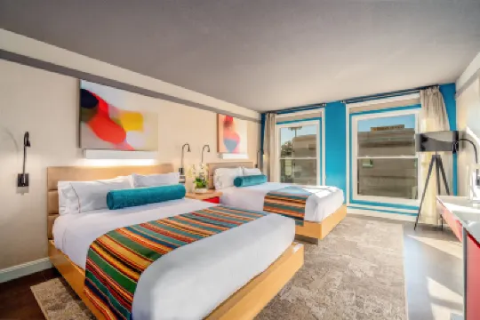 ذا سنشري بارك هوتل Hotels near سينتوري سيتي