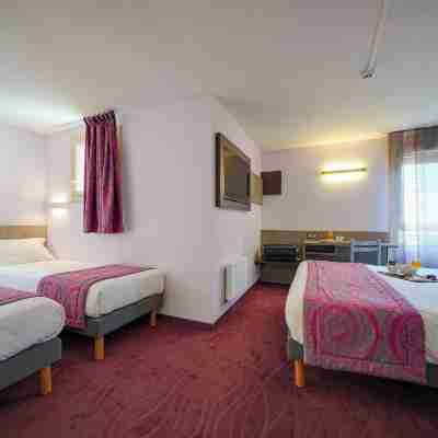 Brit Hotel Les Evens Rooms