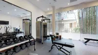 The Fives Downtown Hotel & Residences, Curio Collection by Hilton - gimnasio