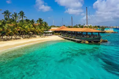 Harbour Village Beach Club Hotel a 