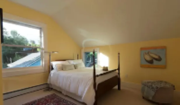 Artist's Serene Mapleton Sanctuary