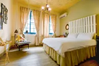 Rest Twenty-two Homestay Hotels in Liuhe Night Market/Formosa Boulevard Station