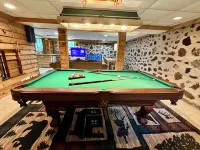 Spacious Walkable in Bayfield!! Lake Views, Steps to Ferry, Marina & Downtown