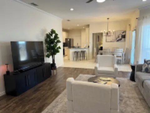 Cozy Arlington Retreat 2BR 2BA + Sofa Bed