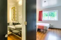 Motel 6 Arlington Heights, IL - Chicago North Central Hotels in Elk Grove Township