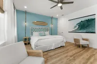 Chic Shack by AvantStay Private Pool Walk to Beach Sleeps 13