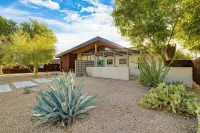 Sundrenched by Avantstay Pool, Mins to Old Town