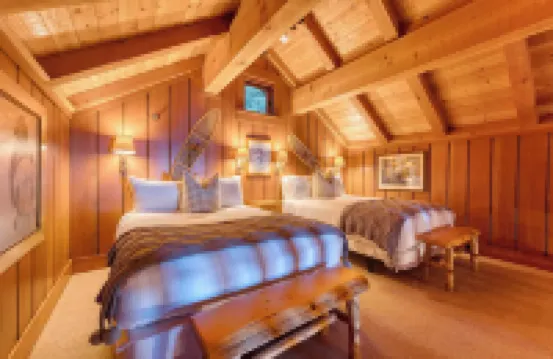 Homewood Lakefront by Avantstay Private Beach & Lake Access + Views! Hotels in Homewood