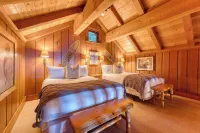 Homewood Lakefront by Avantstay Private Beach & Lake Access + Views!