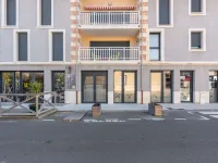 Les Lauriers Hotels near HCL Ecole de Surf & Bodyboard