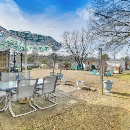 Colonial Heights Home w/ Large Yard & BBQ Grill!