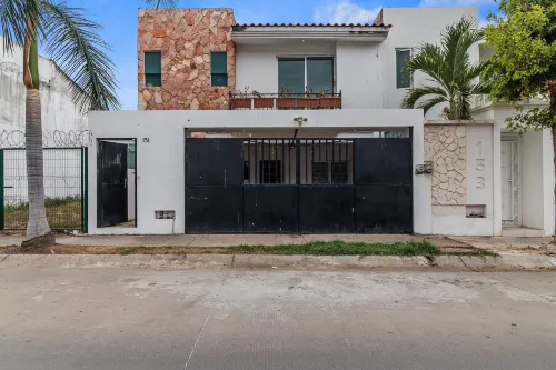 カサ エンカント 3 ベッドルーム 3 バスルーム ジャクジー パーキング