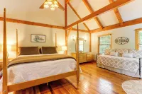 Game Room and Fireplaces Group Dahlonega Getaway - 2-Star