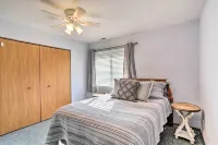 Quaint Couple's Escape: Pool, Near Lake Erie! - Pet friendly